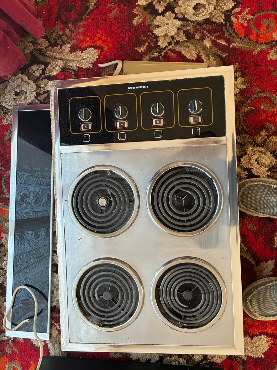 Kenwood  Oven, Hob & Extractor - Image 4