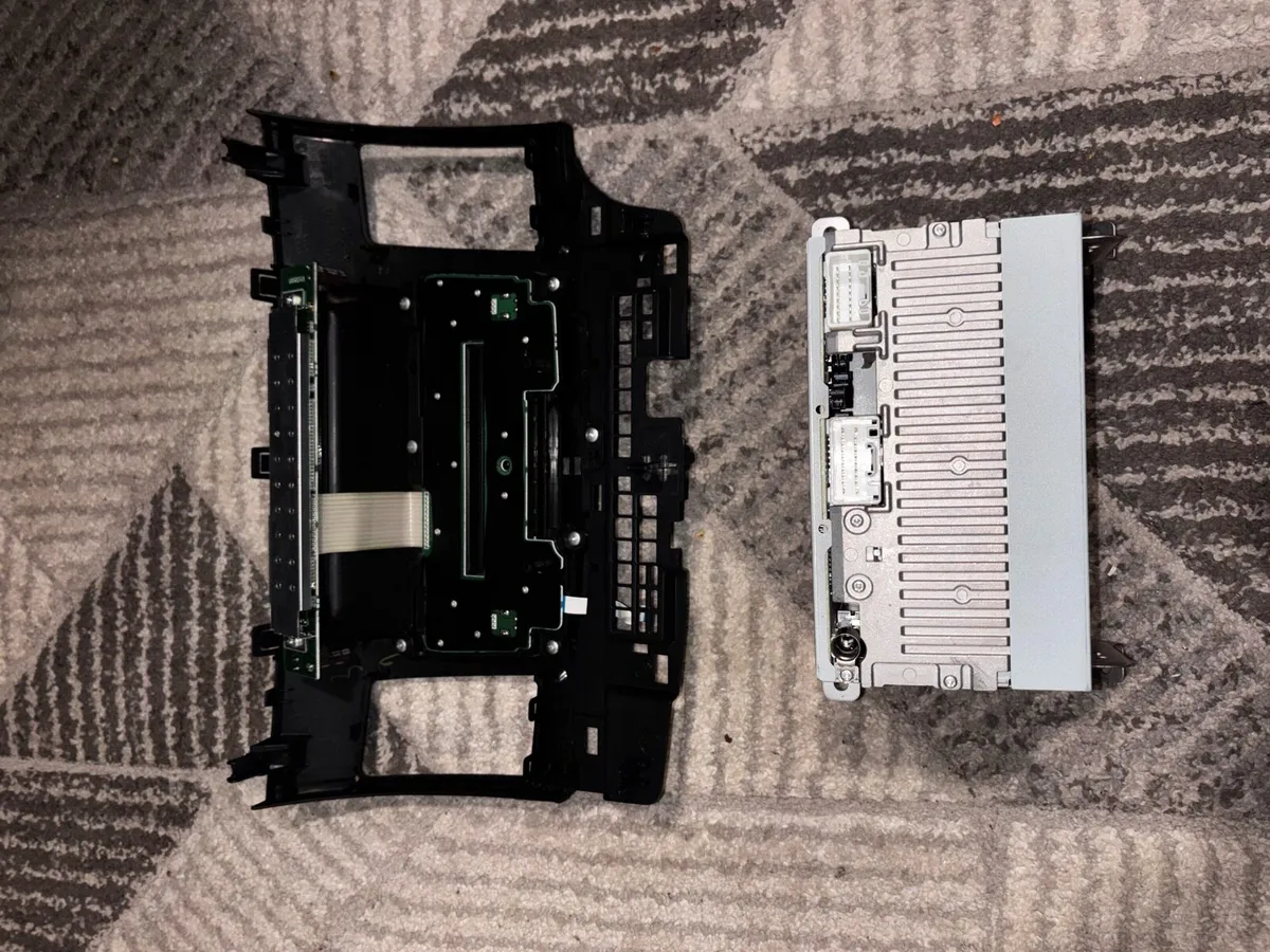 Mitsubishi Lancer stock OEM radio w/ fascia - Image 2