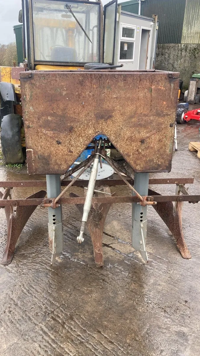 Ferguson Potato Planter - Image 1