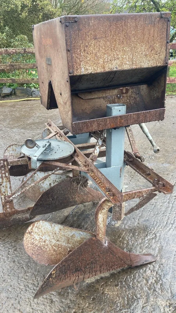Ferguson Potato Planter - Image 2
