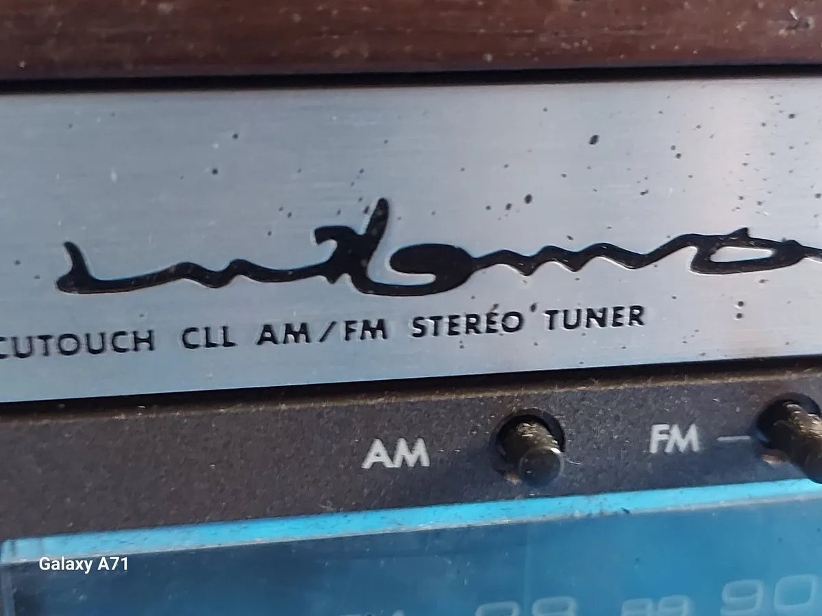 Luxman T-50A ACCULOCK CLL AM FM Stereo Tuner - Image 3