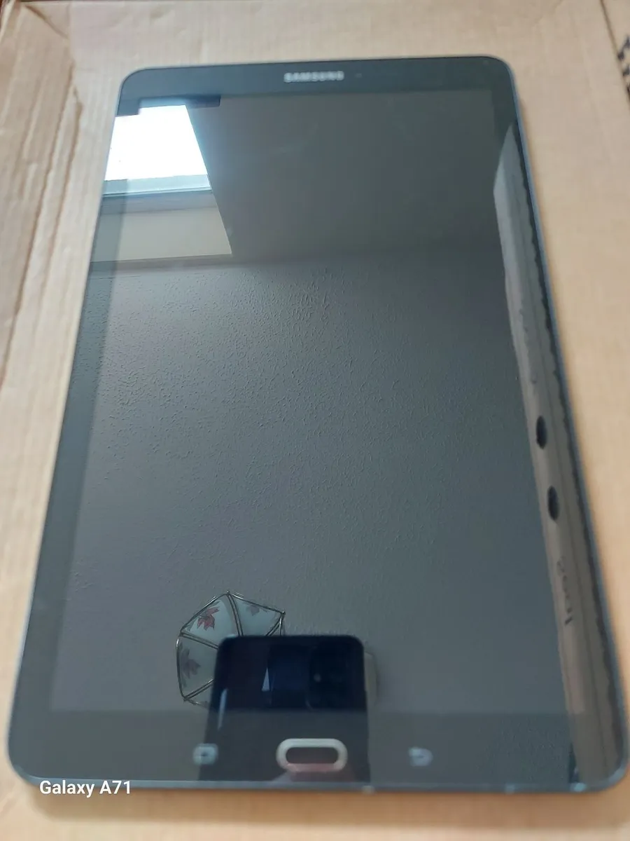 Samsung Galaxy Tab E Model SM-T560 8GB Black - Image 3