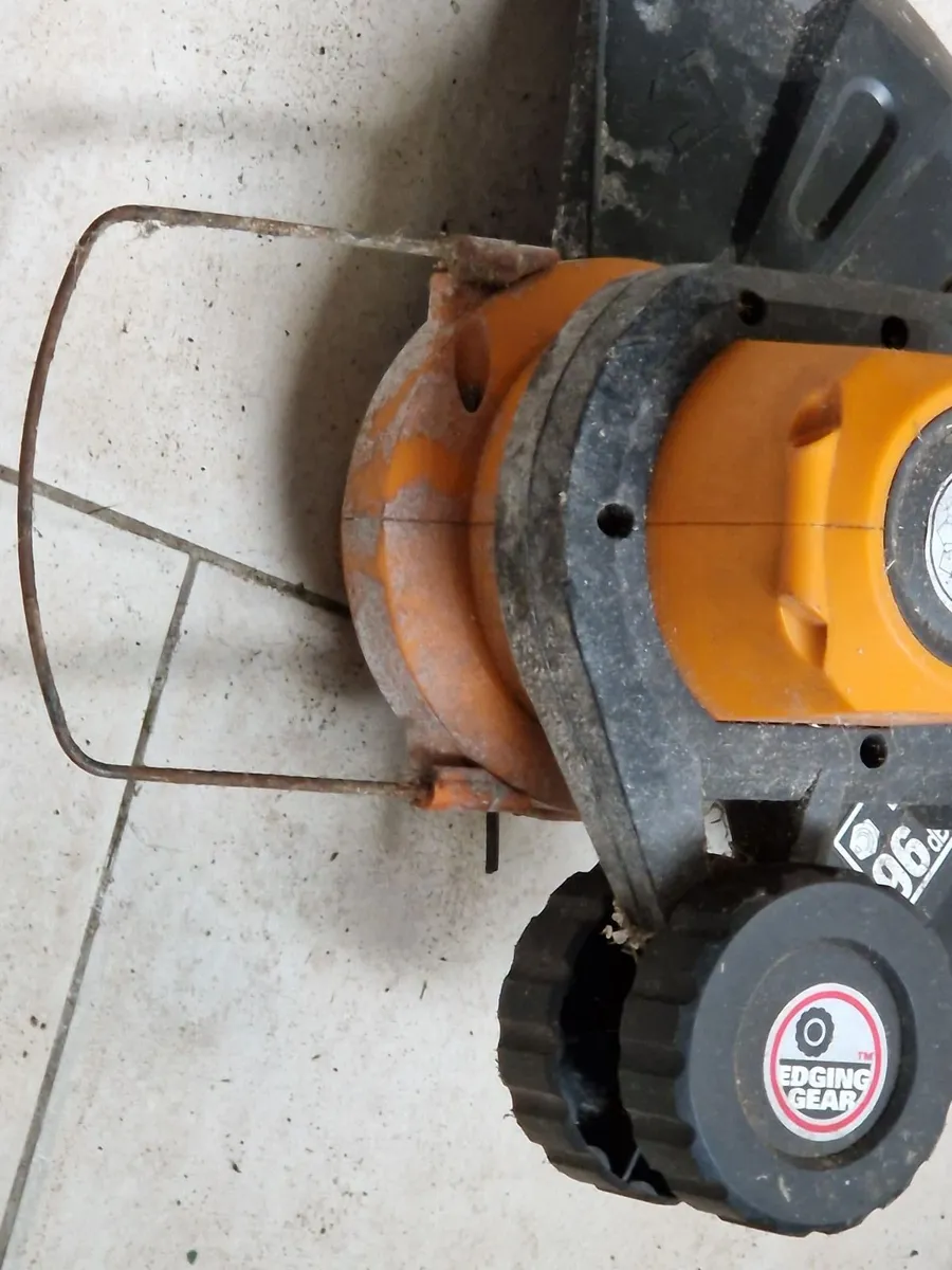 WORX Edging Gear Garden Strimmer, Excellent condit - Image 2