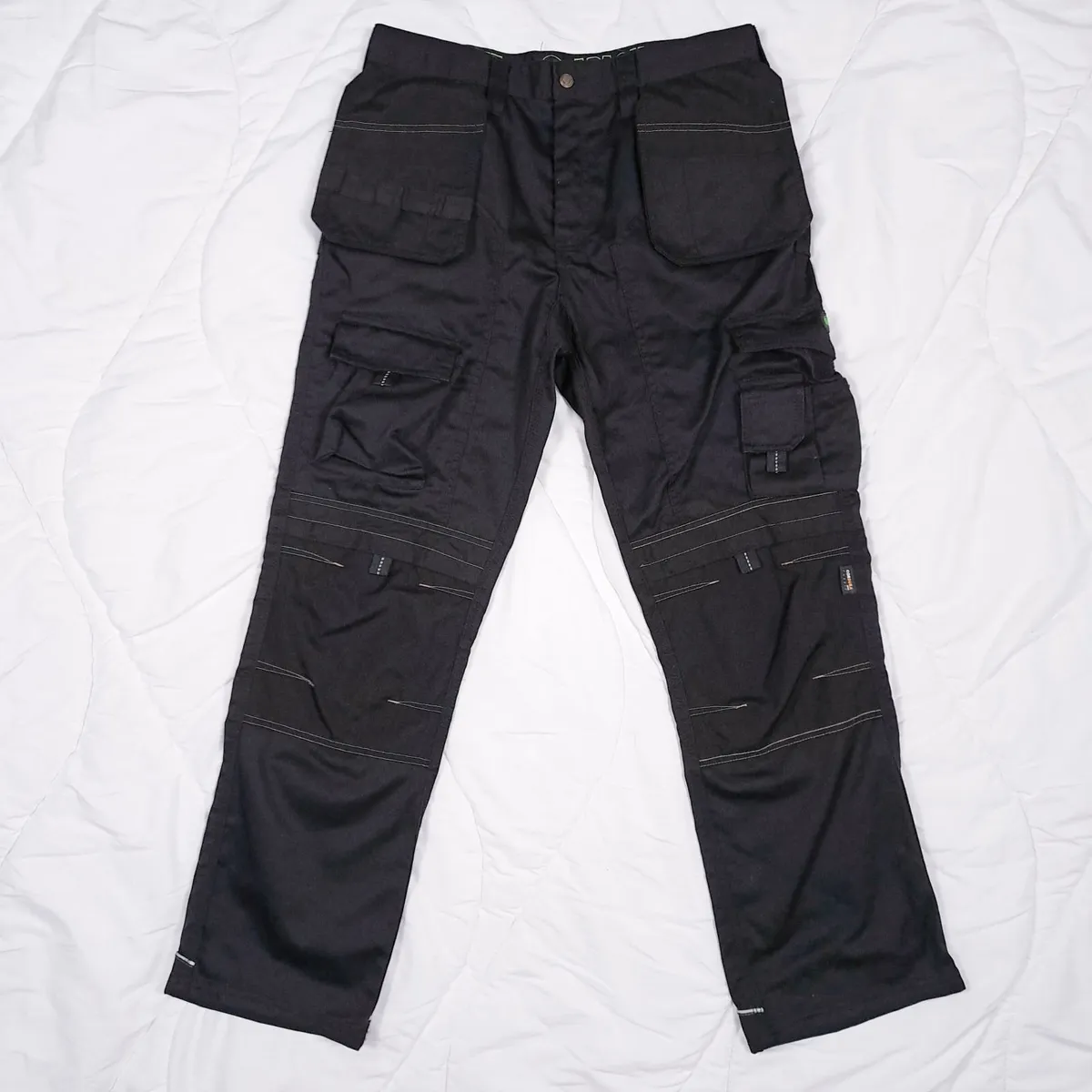 Apache Black Cargo Work Trousers W32 L31 - Image 1
