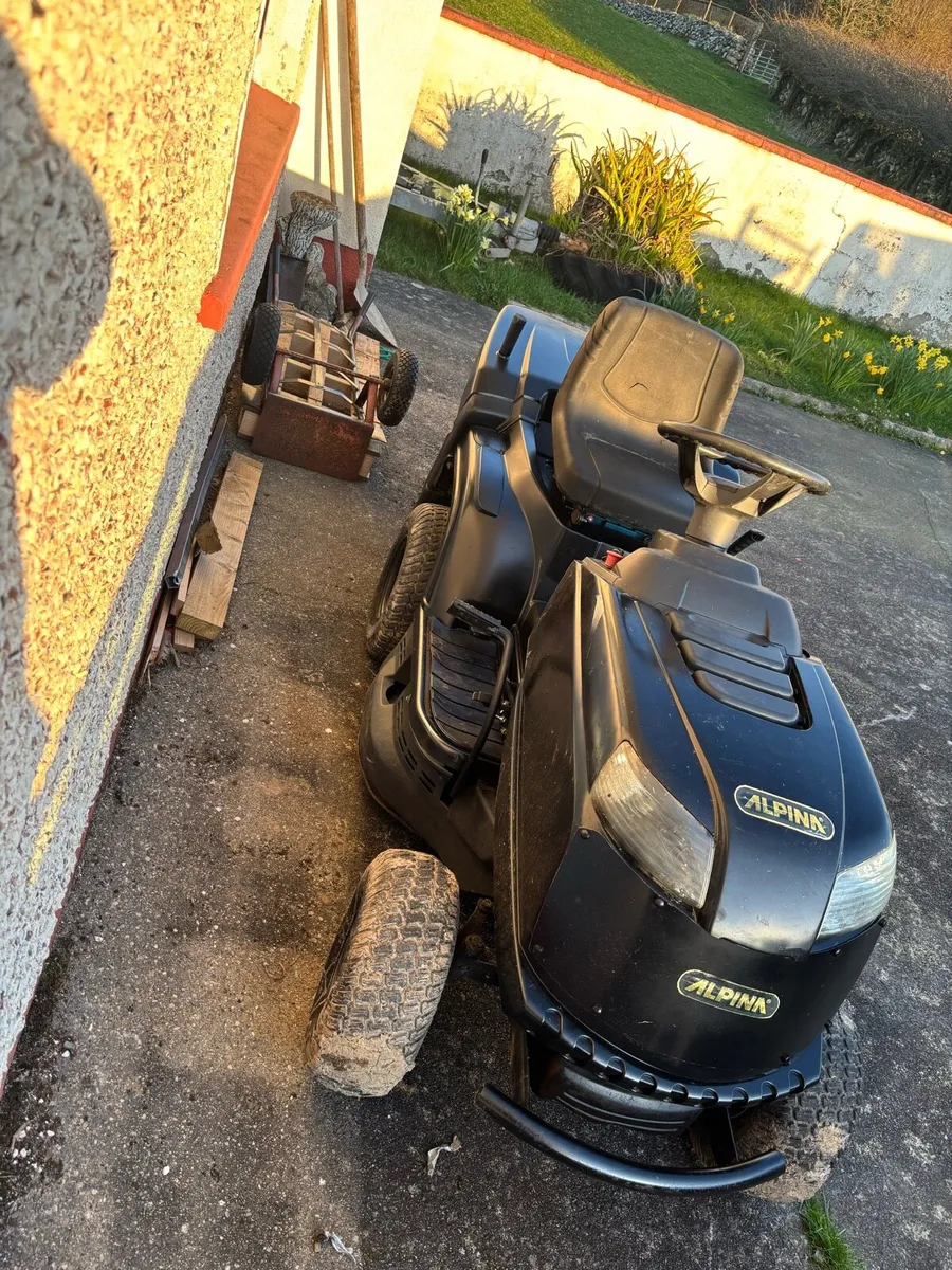 Alpina hydrostatic lawnmower - Image 2