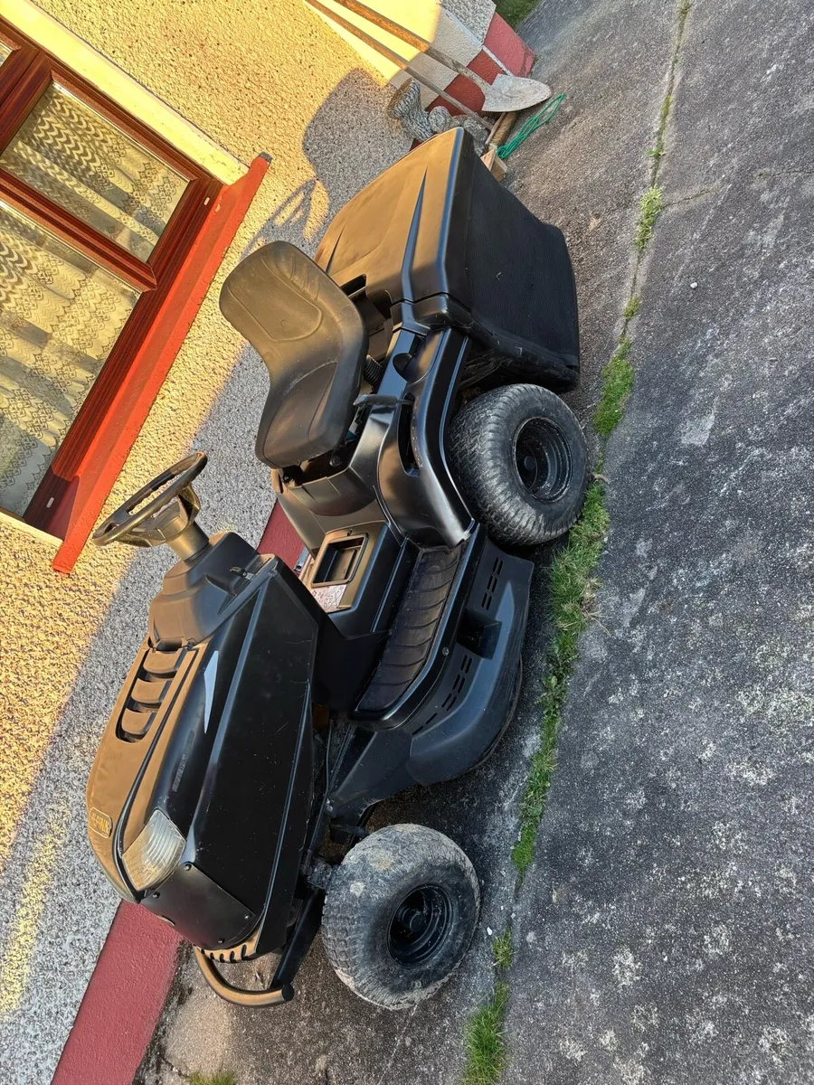 Alpina hydrostatic lawnmower - Image 3
