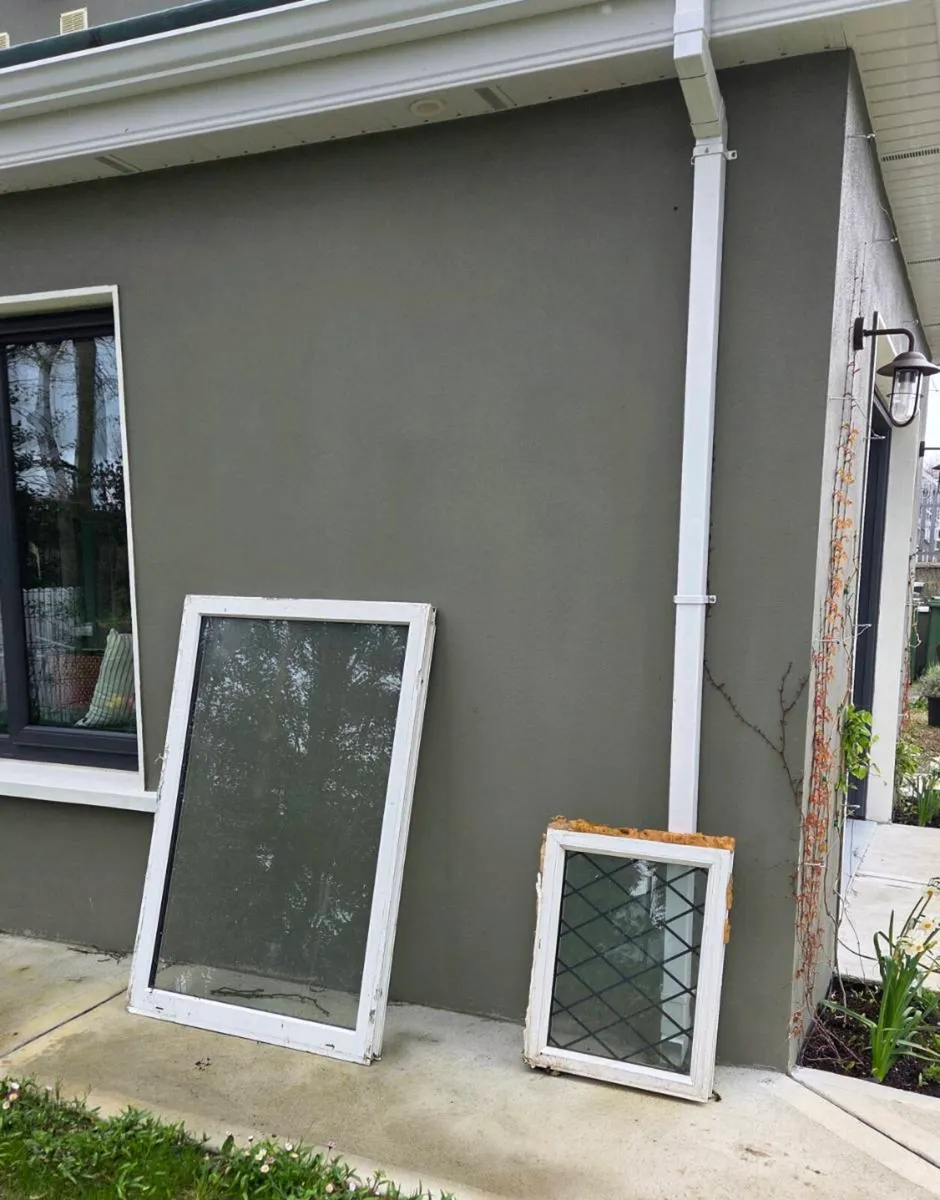 Front door & two windows €75. Killarney. - Image 2