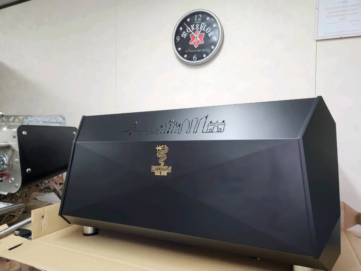 3 Group Coffee Machine - Image 4