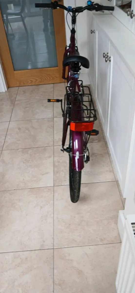 Girls bicycle - Image 4