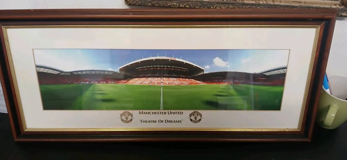 Manchester United - Image 1