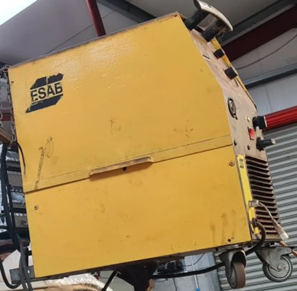 ESAB welding machine 3 phase - Image 2