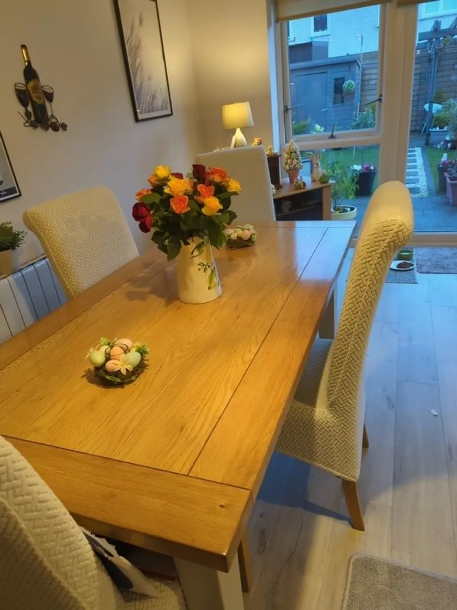 Table and Chairs - Image 2