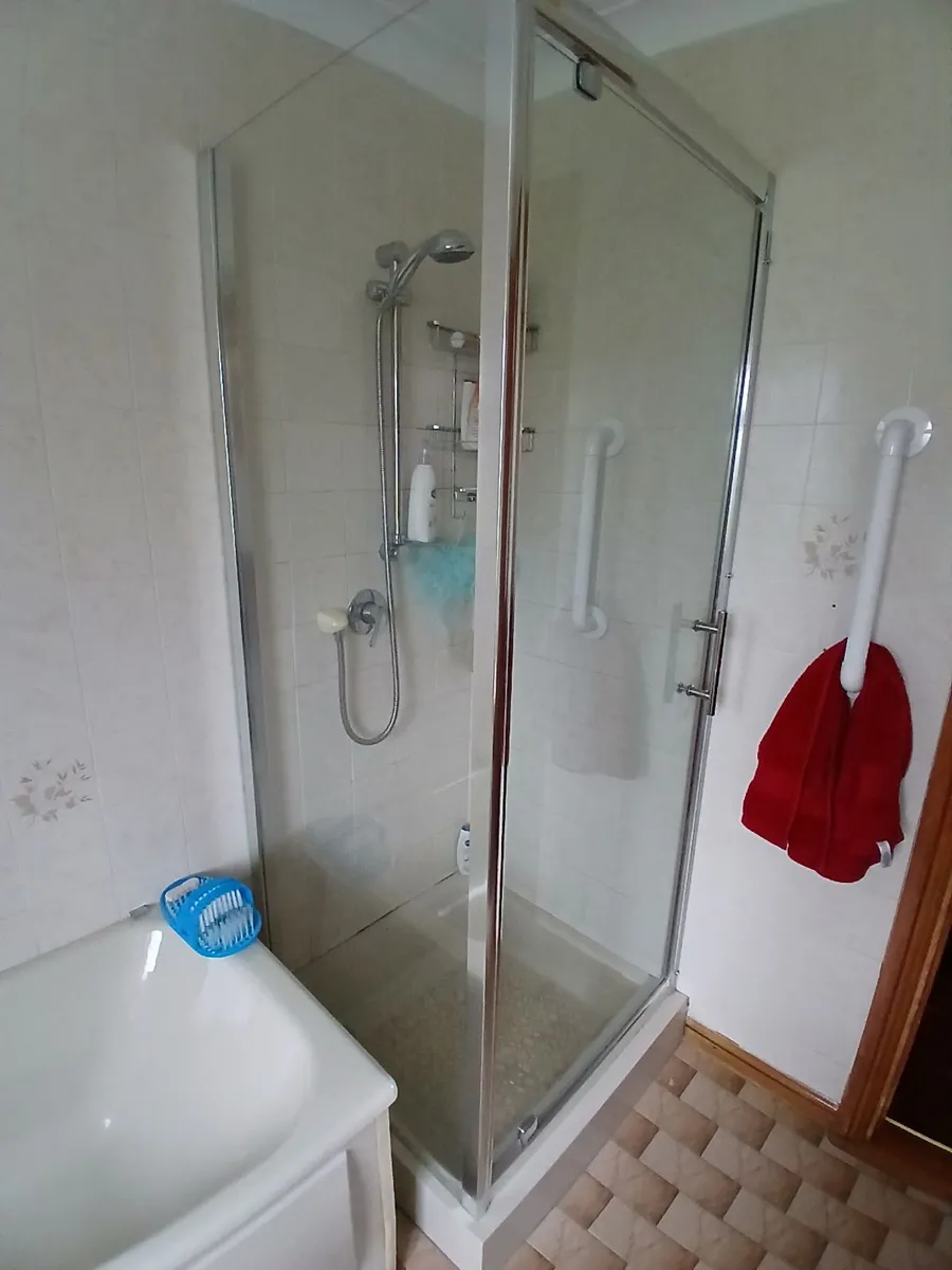 square shower door, 1 fixed 1 hinged side 750x650