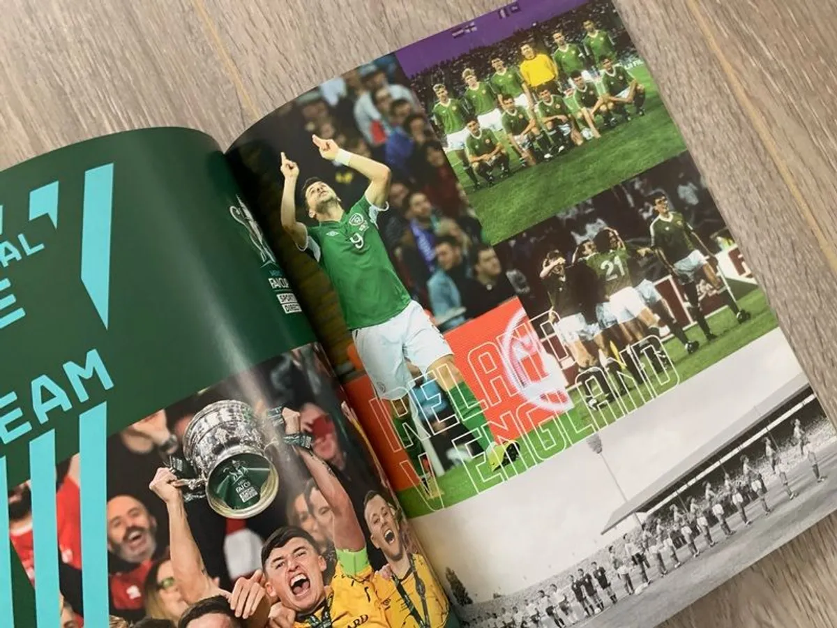 Souvenir Program Ireland v England - Image 3
