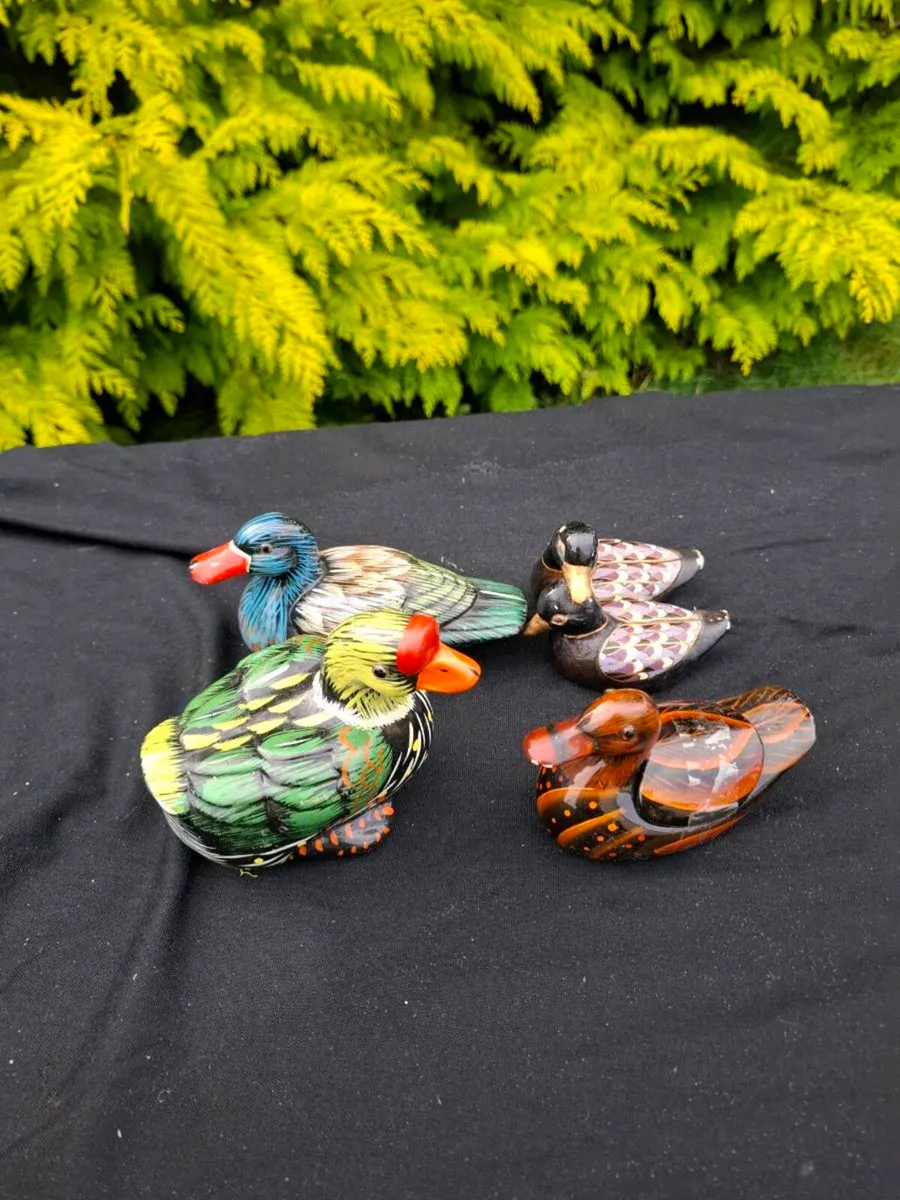 Lot of 4 ducks possible to post - Image 2