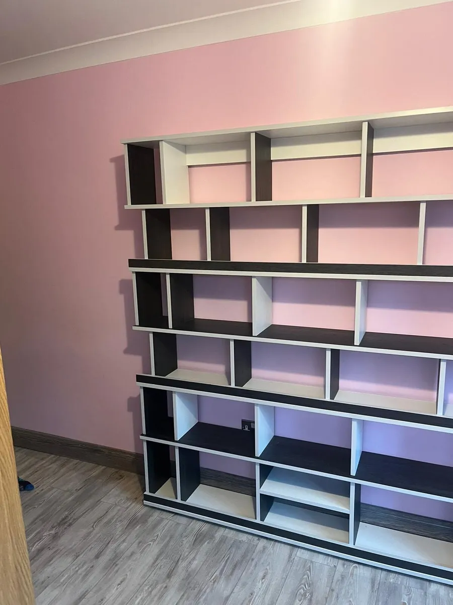 Wall shelving - Image 3