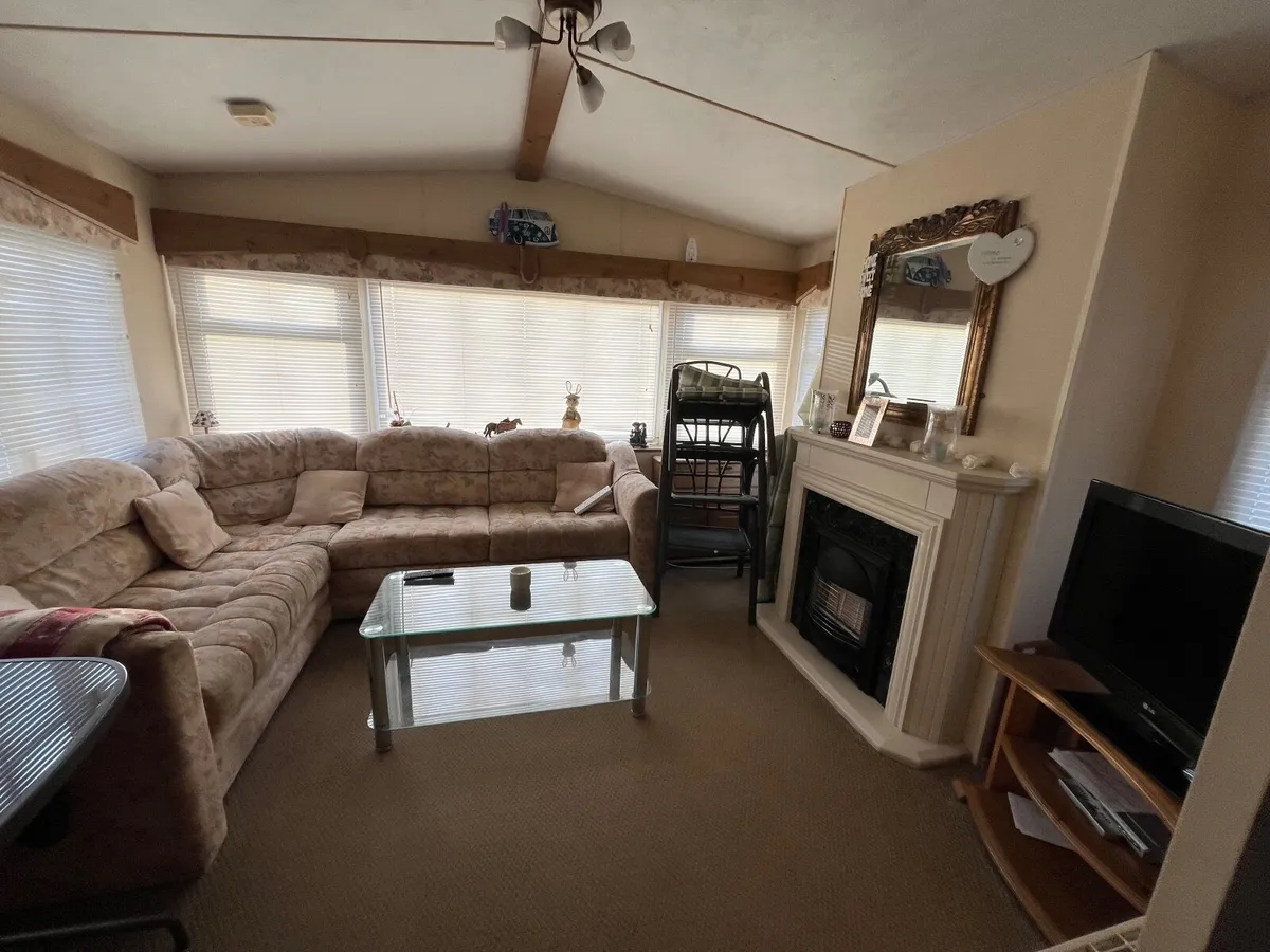 Mobile Home - Image 2