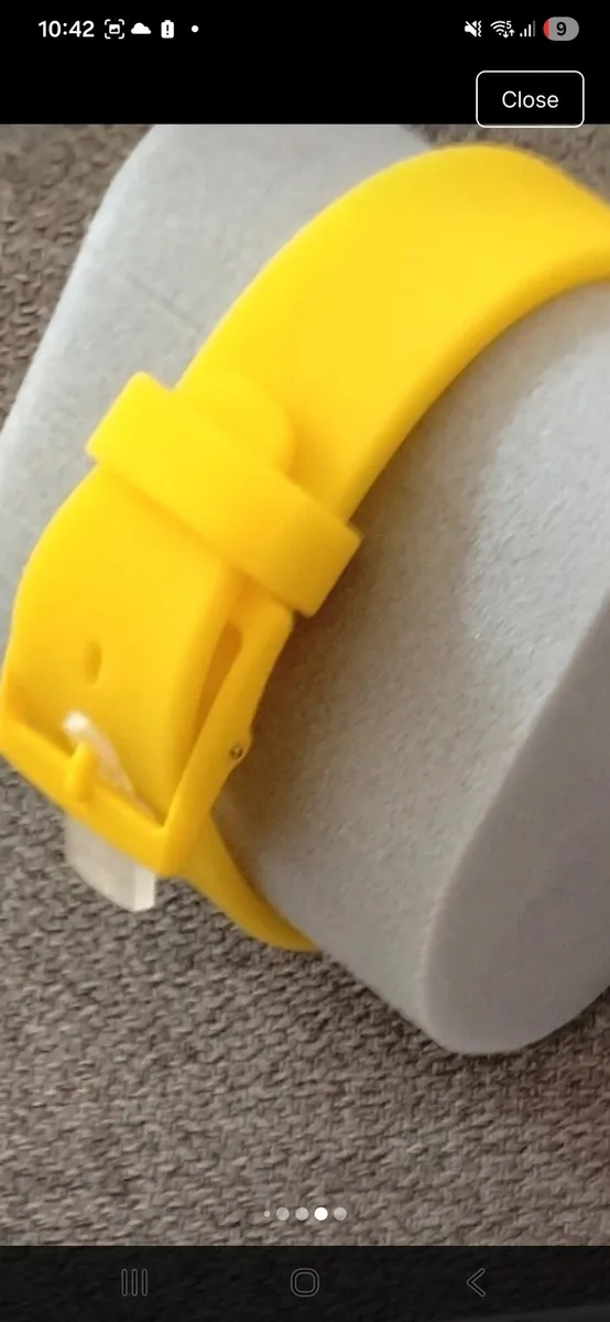 Very Rare and unique  swatch wat h - Image 4