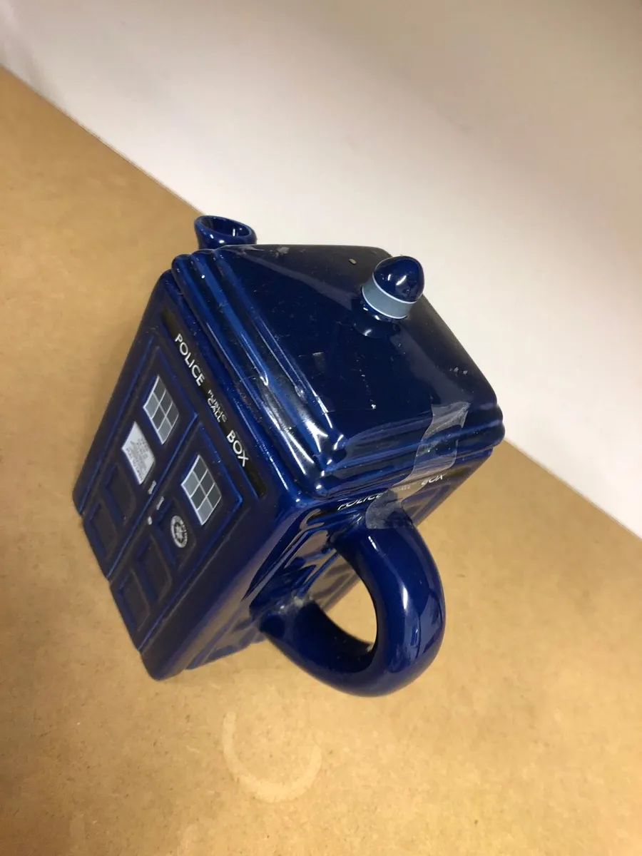 Tardis tea pot - Image 2