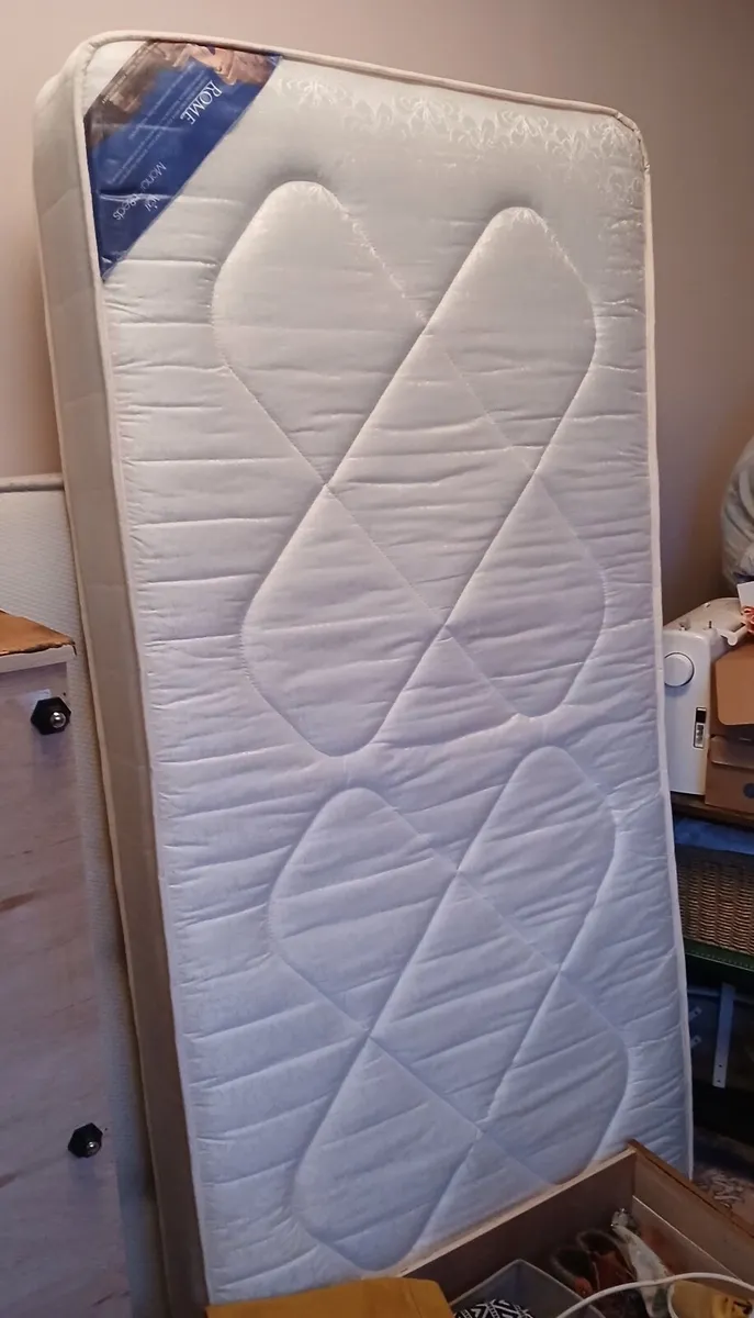 Free single mattress - Image 1