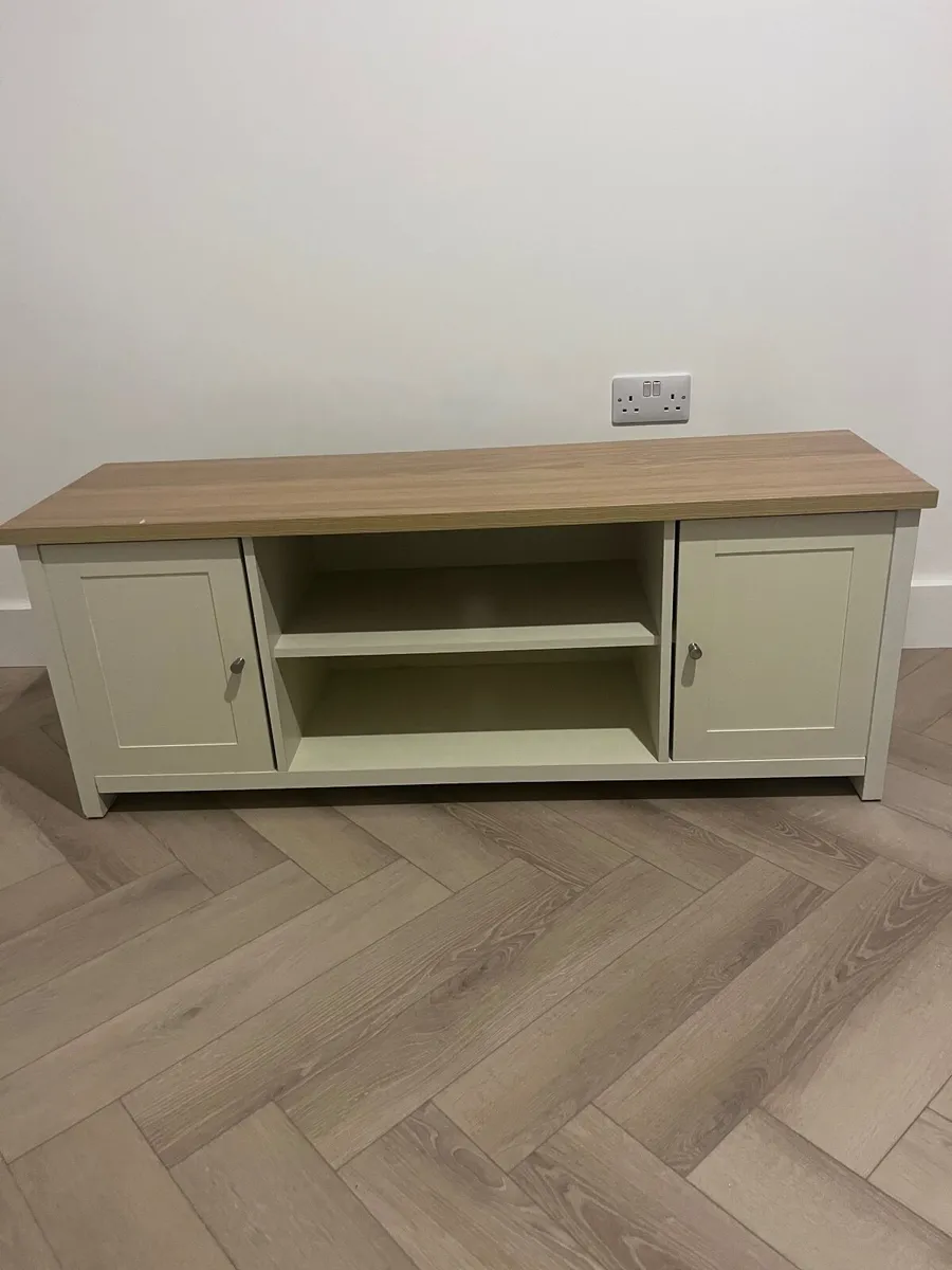 TV unit - Image 1