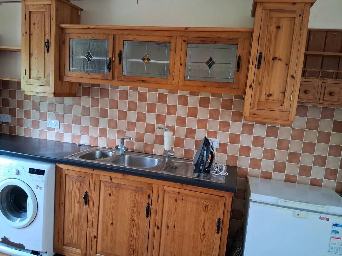 utility/Kitchen units - Image 3