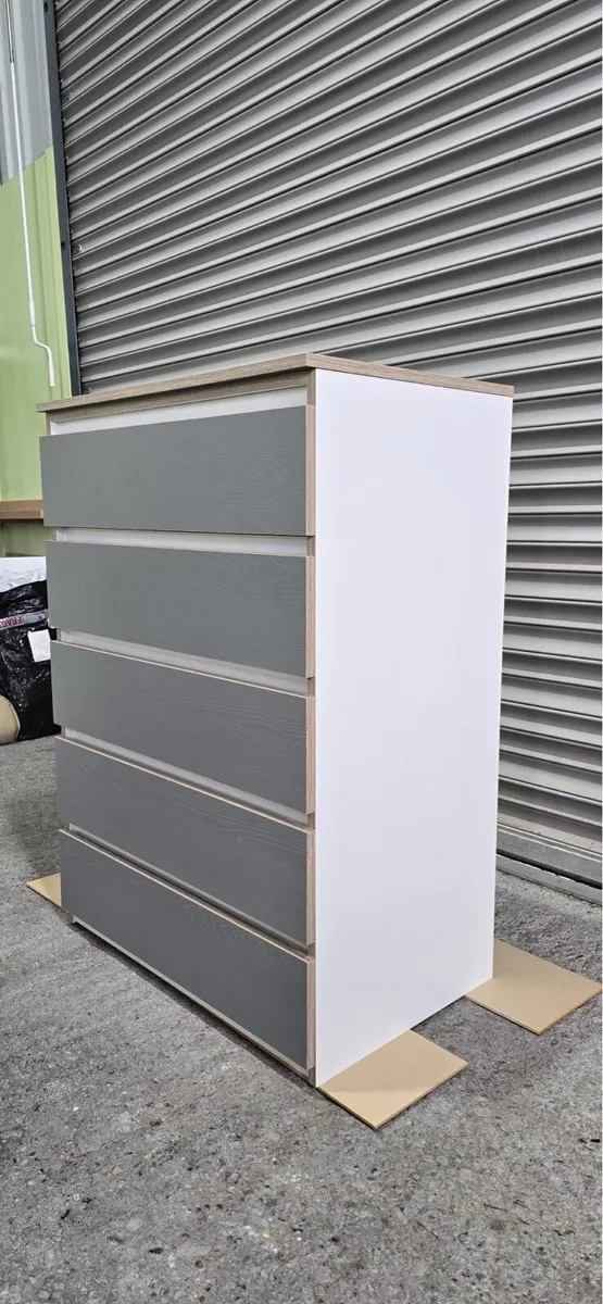 Chest of drawers units - Image 1