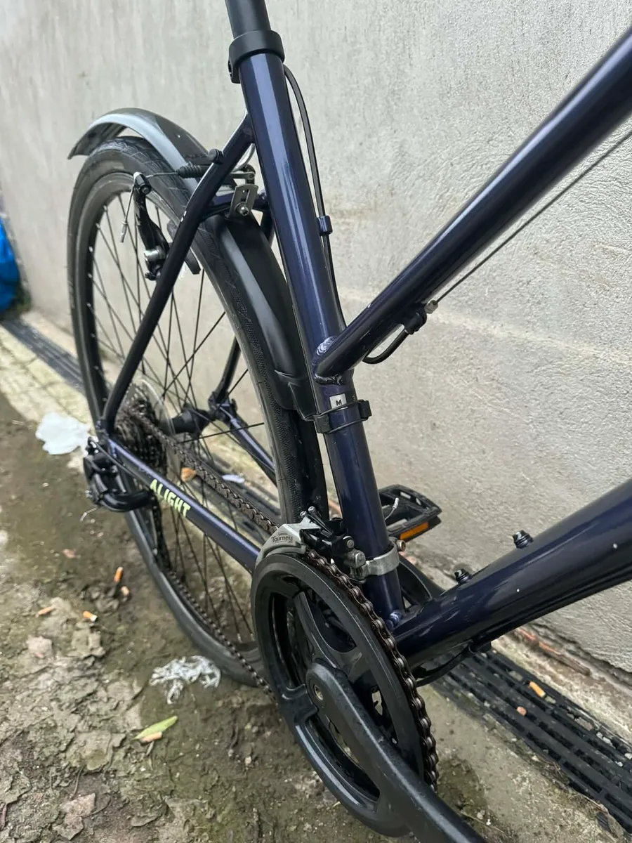 Giant Liv Bike - Image 4