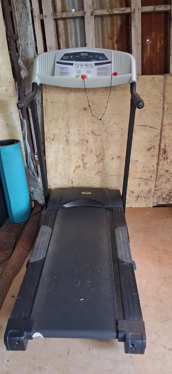 Treadmill and other gym equipment - Image 1
