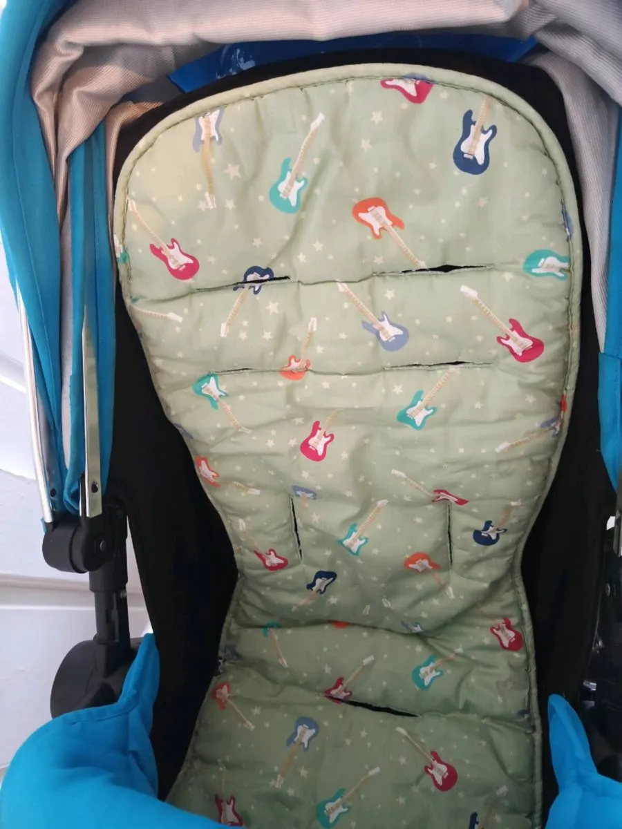 Silver Cross pram - Image 2