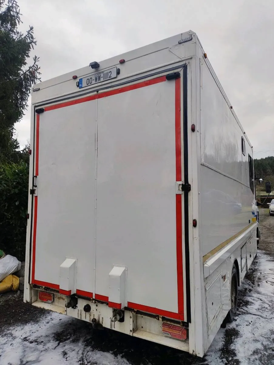 Race/Rally Truck - Image 4