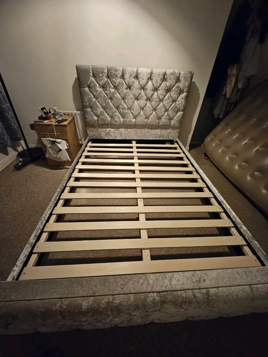 Bed - Image 2