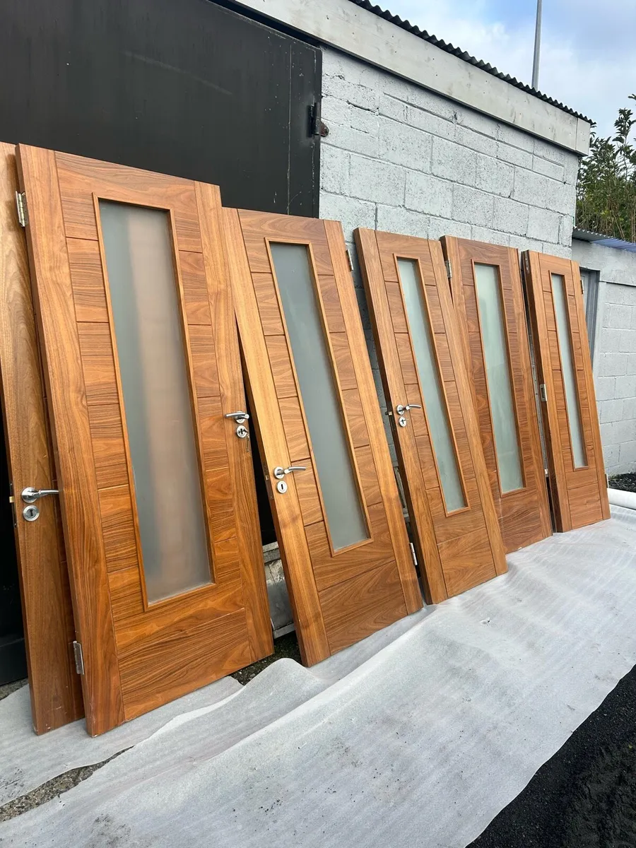 Internal doors - Image 2