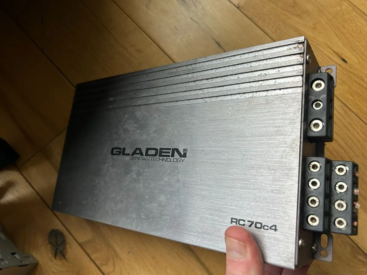 Touchscreen Car Stereo with Subwoofer - Image 3