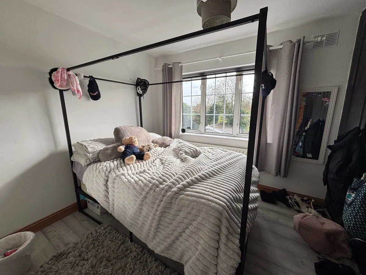 Canopy four poster bed frame - Image 1