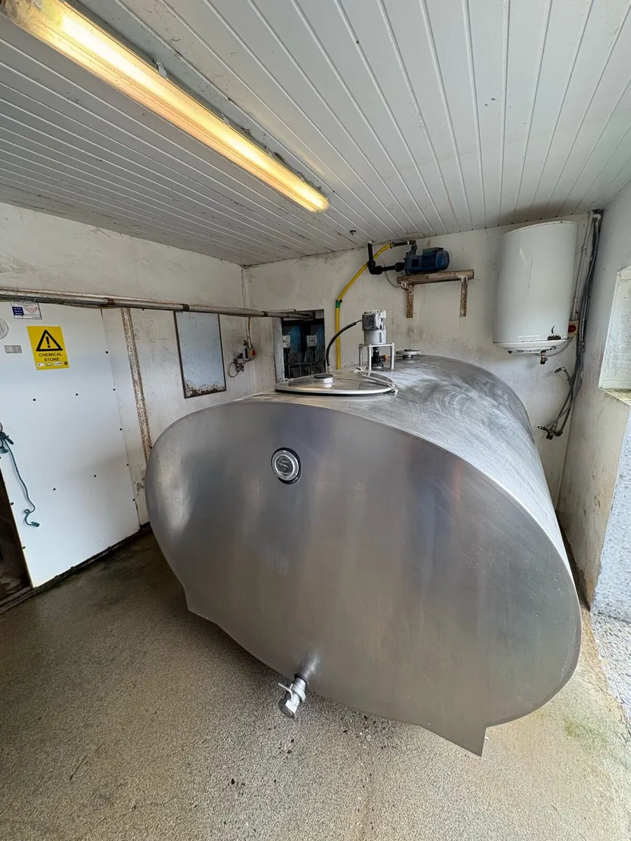 Milk bulk tank - Image 1