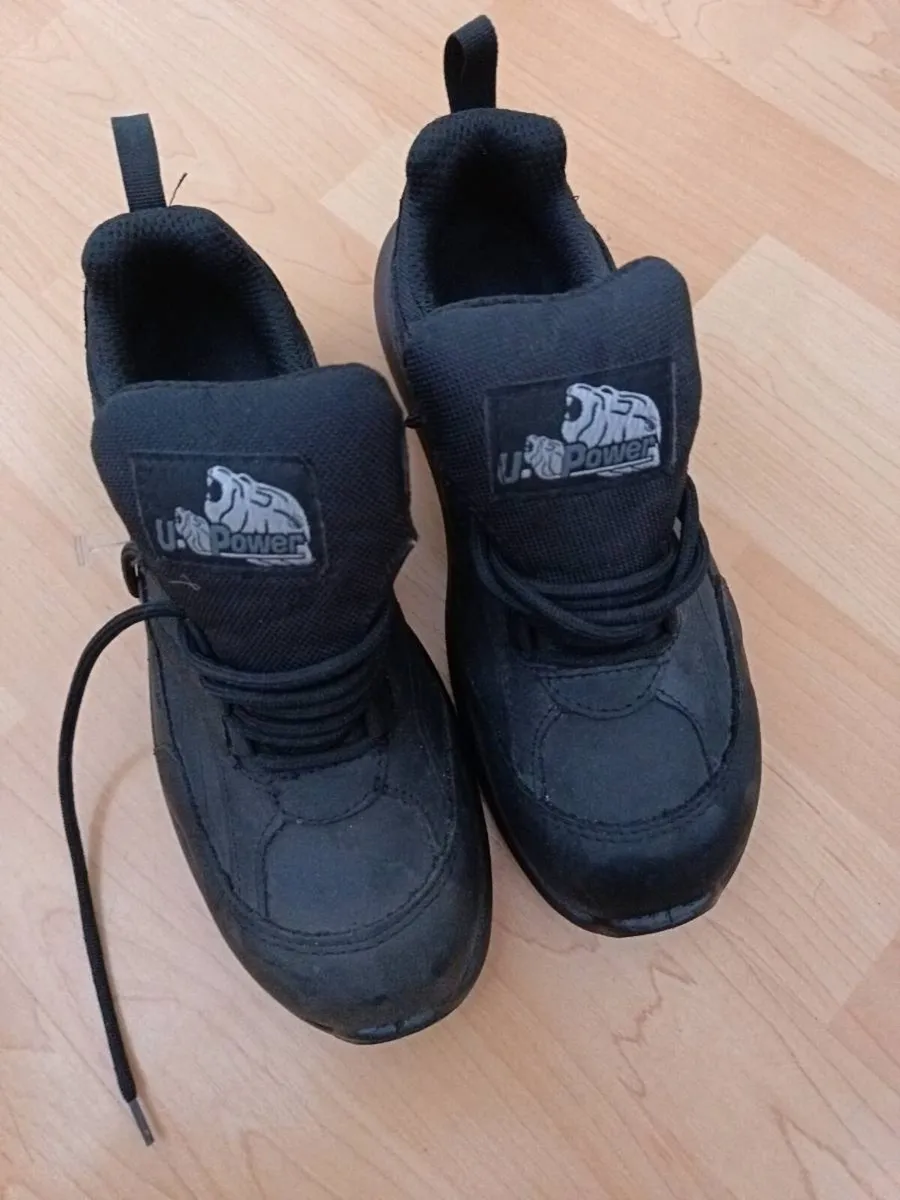 Safety shoes - Image 1