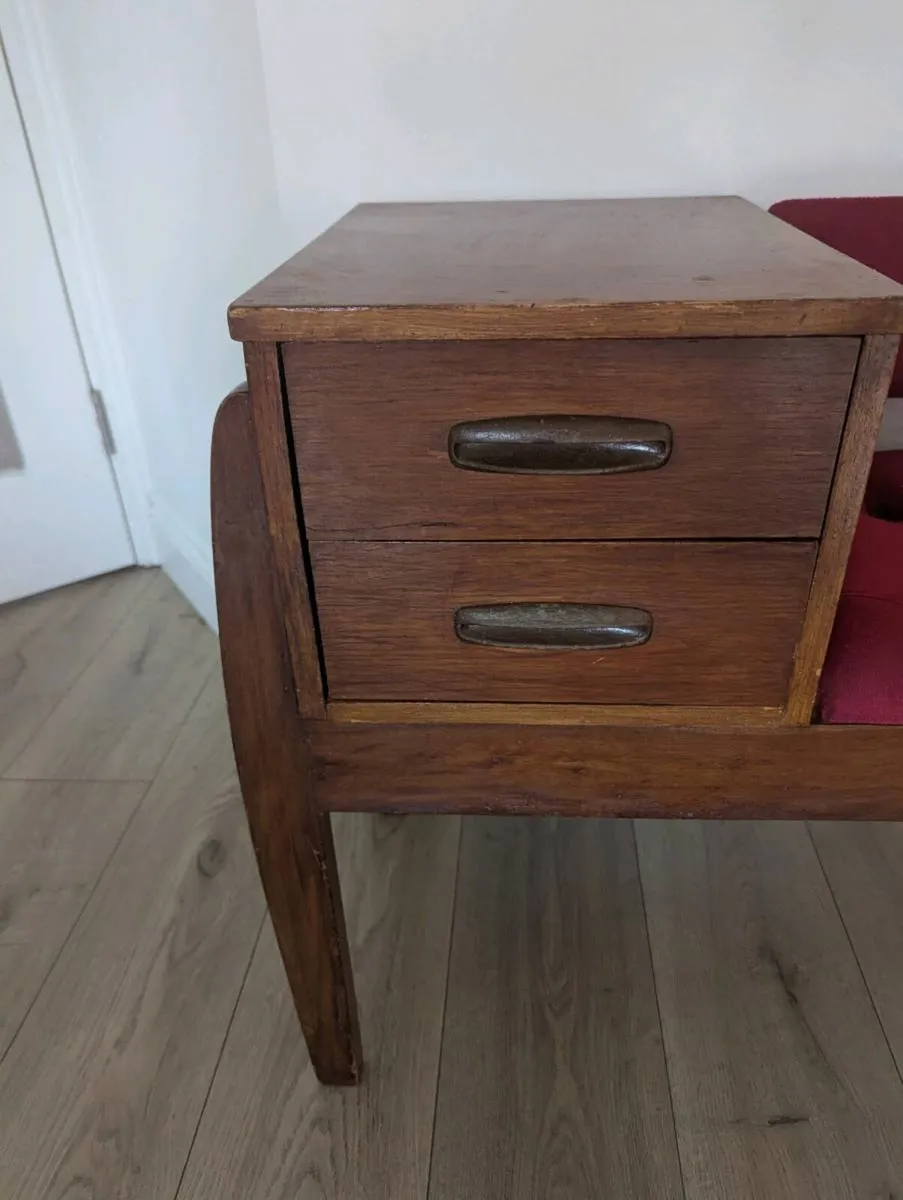 Chippy Heath telephone seat, - Image 3