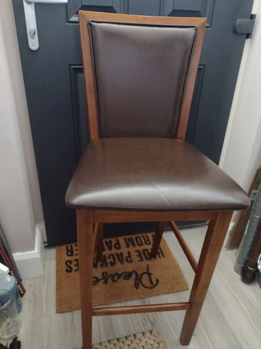 Beautiful walnut kitchen bar stool - Image 3