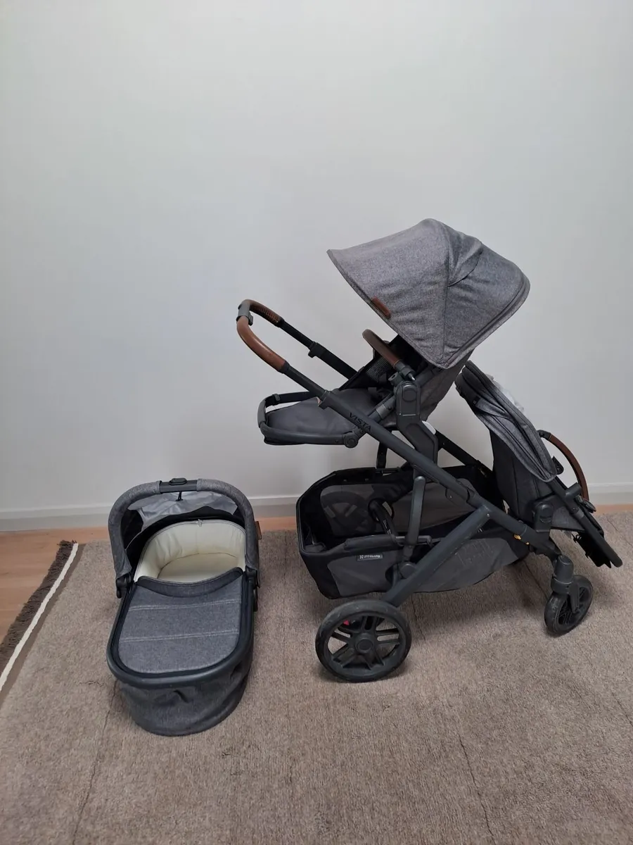 Uppababy Vista Cruz in Greyson Colour - Image 1
