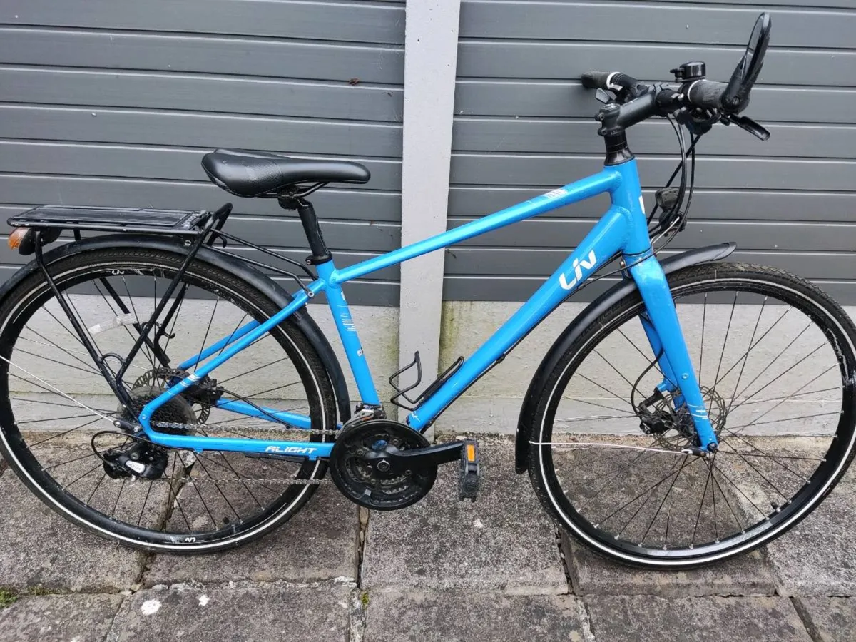 Liv Alight 2 City Disc  Women's Hybrid Bike - Image 1