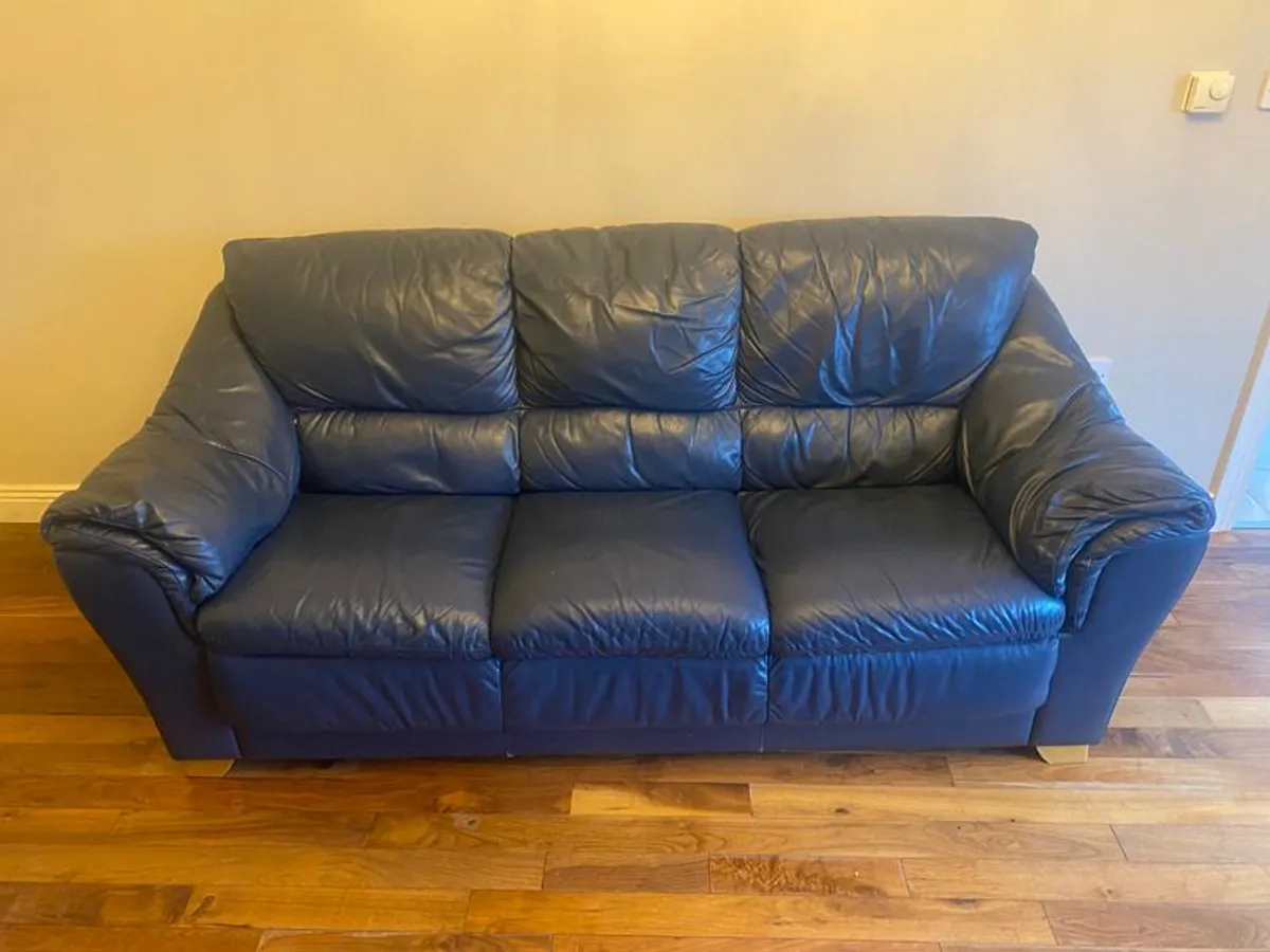 Leather Couch 3+1+1 - Image 1