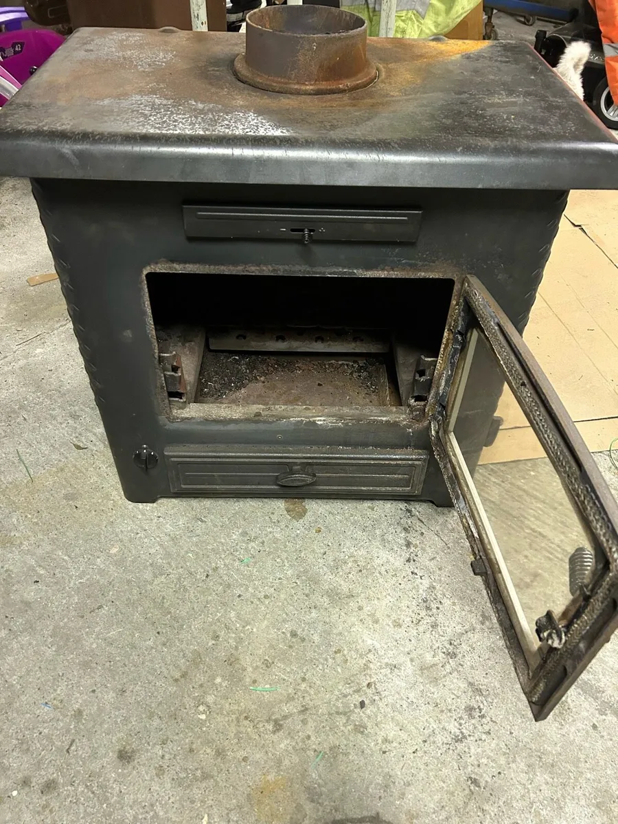 Stove - Image 4