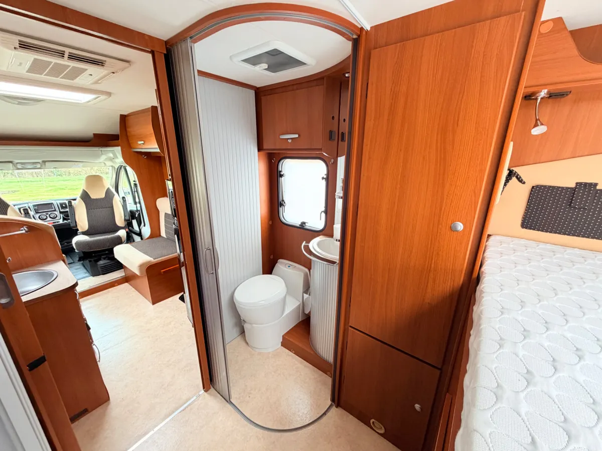 2017 MOBILVETTA MILLER DOGLINER T730 L.H.D AUTO - Image 4