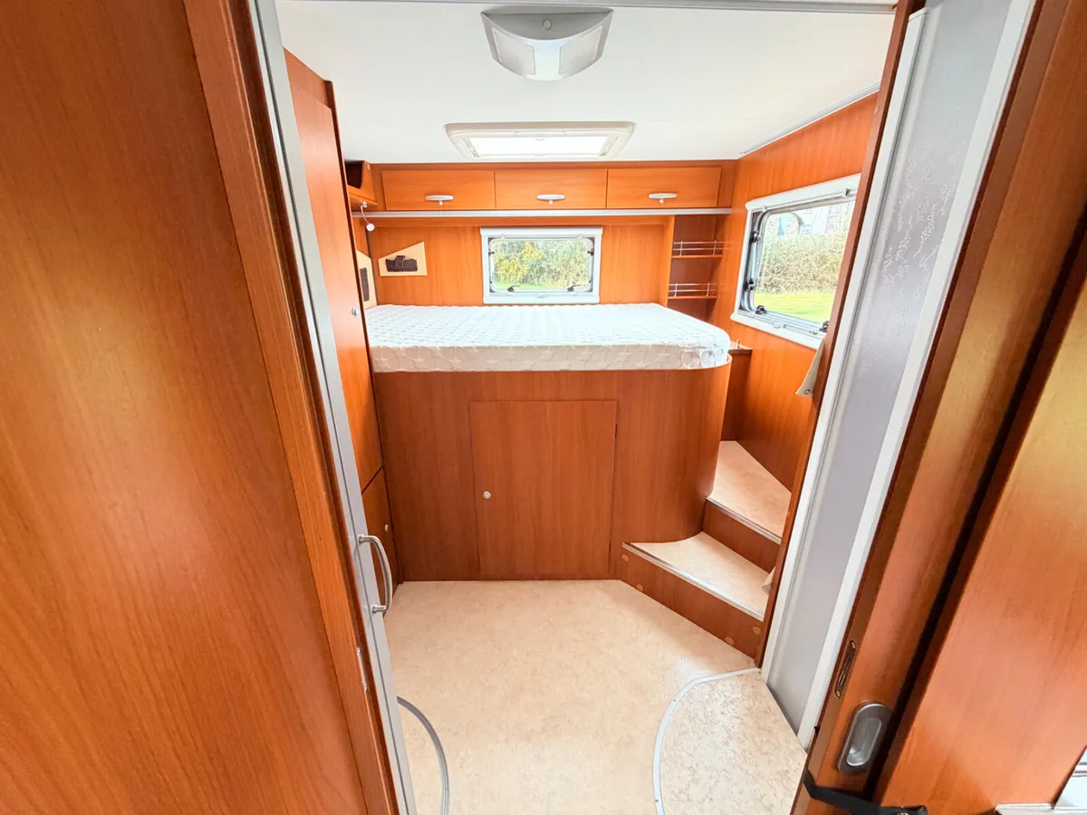 2017 MOBILVETTA MILLER DOGLINER T730 L.H.D AUTO - Image 2