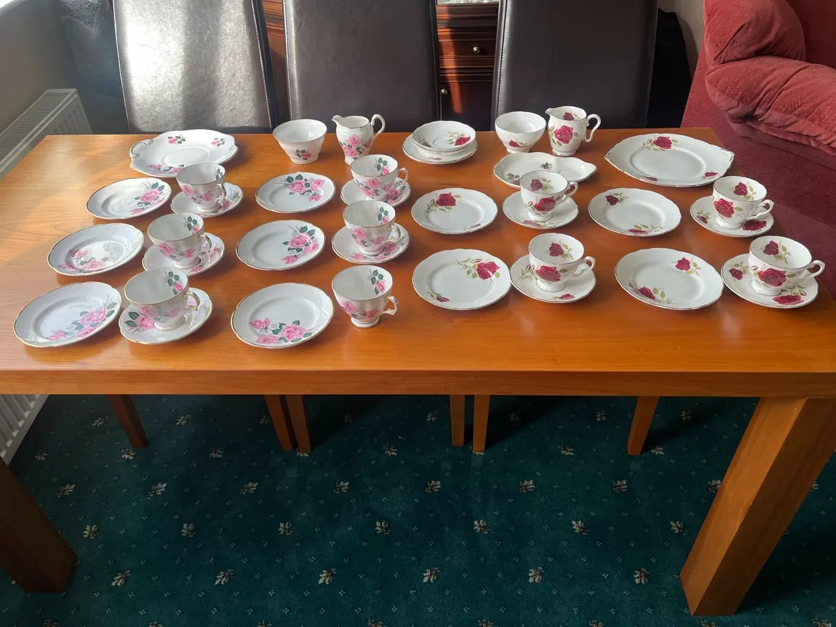 China Tea Sets x 3 - Image 1