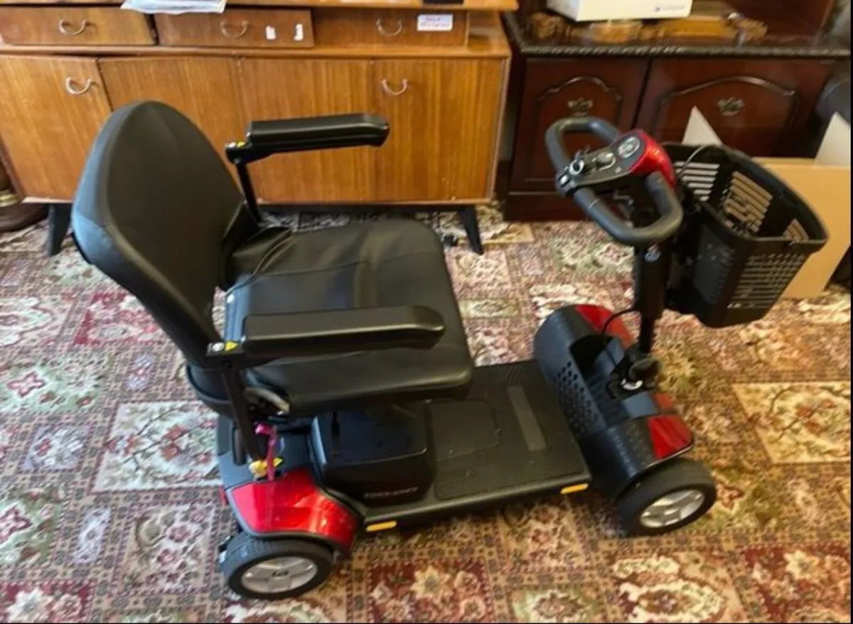 Mobility scooter - Image 1