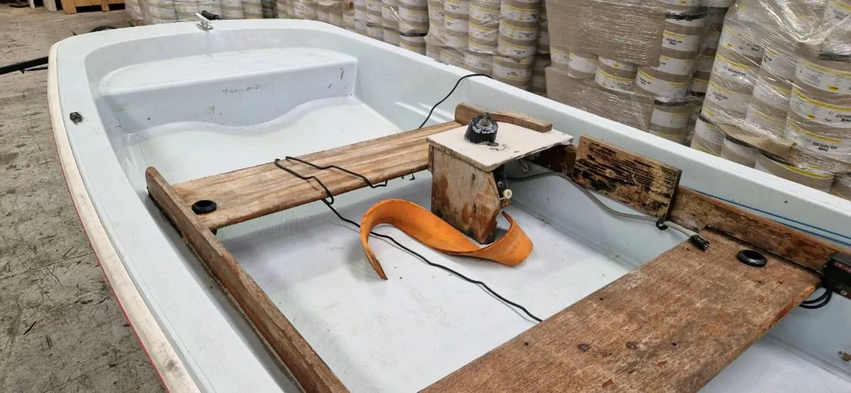 11 foot dory boat - Image 3