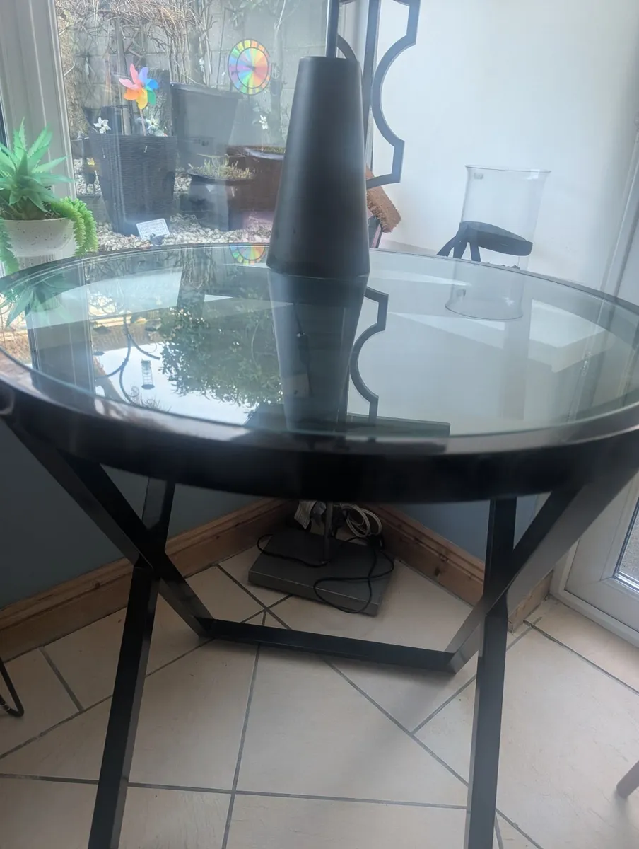 Meadows & Byrne Side table in perfect condition - Image 4