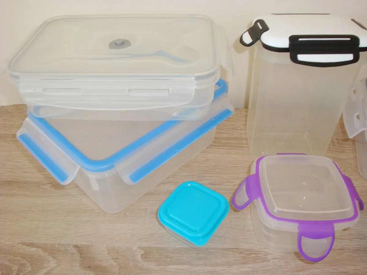 Plastic storage containers - Image 2